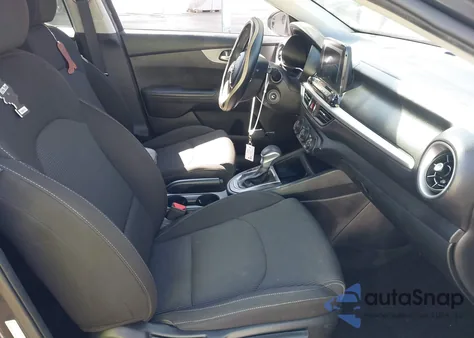 2021 Kia Forte Lxs z USA, uszkodzony, nr VIN 3KPF24AD6ME265211